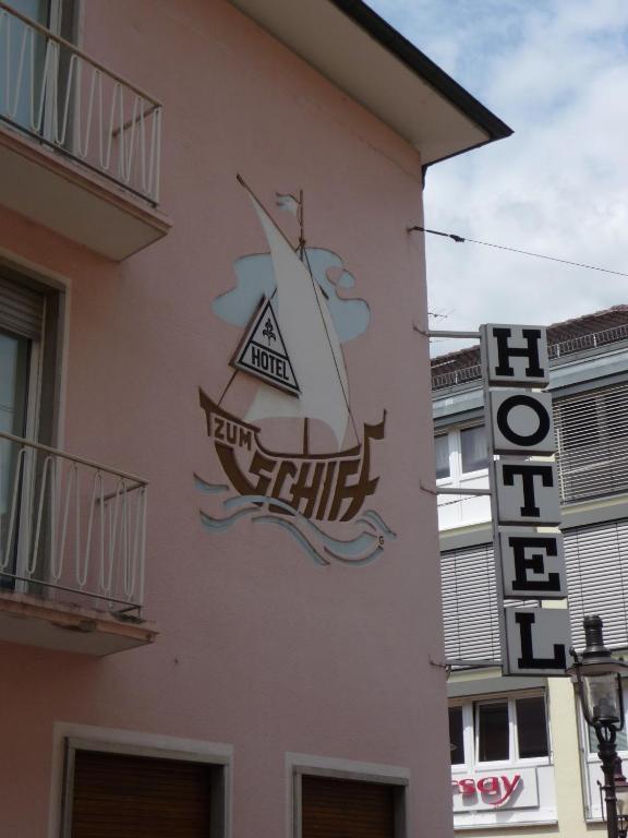 Hotel Schiff Раштатт Экстерьер фото
