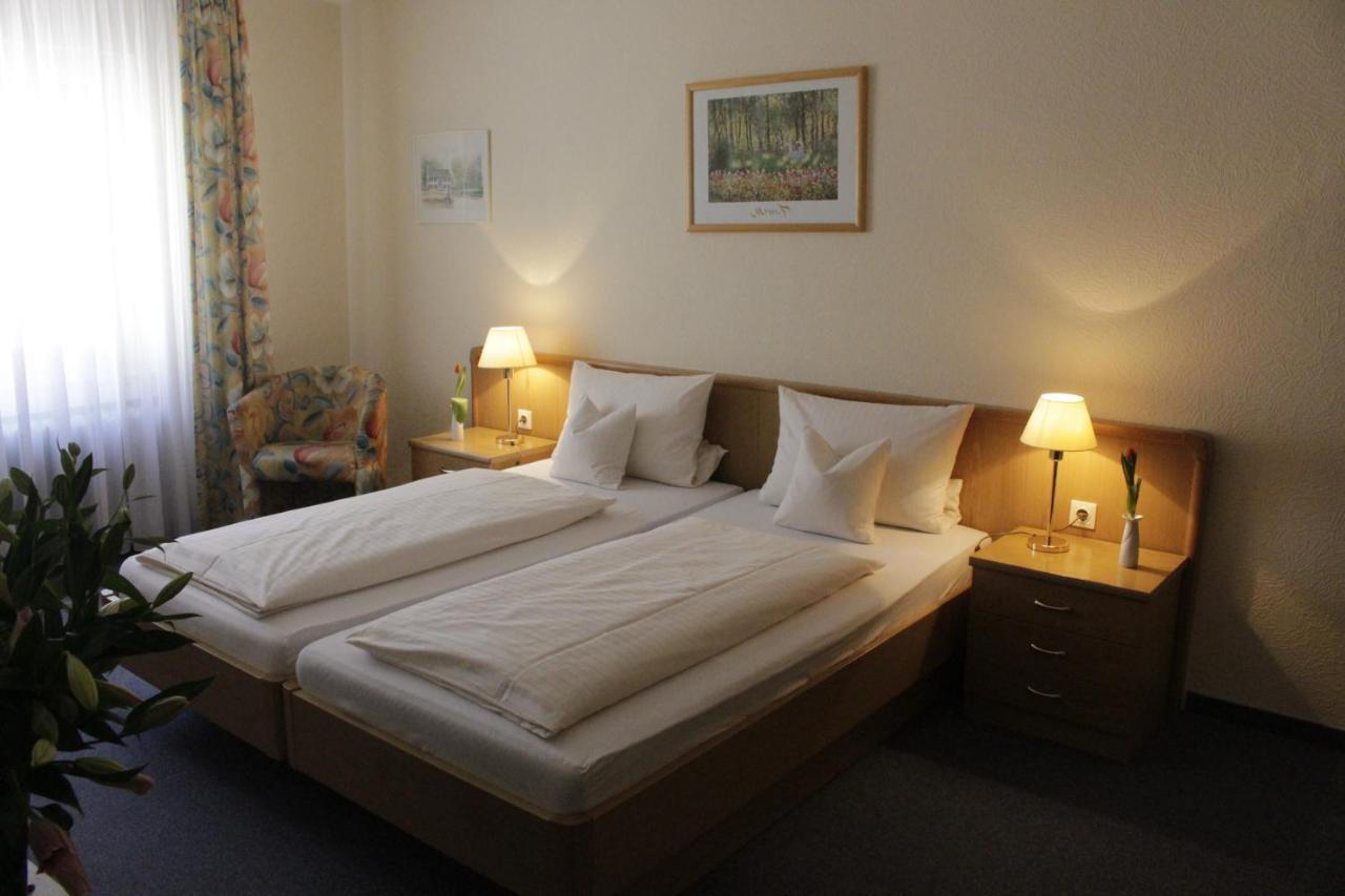 Hotel Schiff Раштатт Экстерьер фото